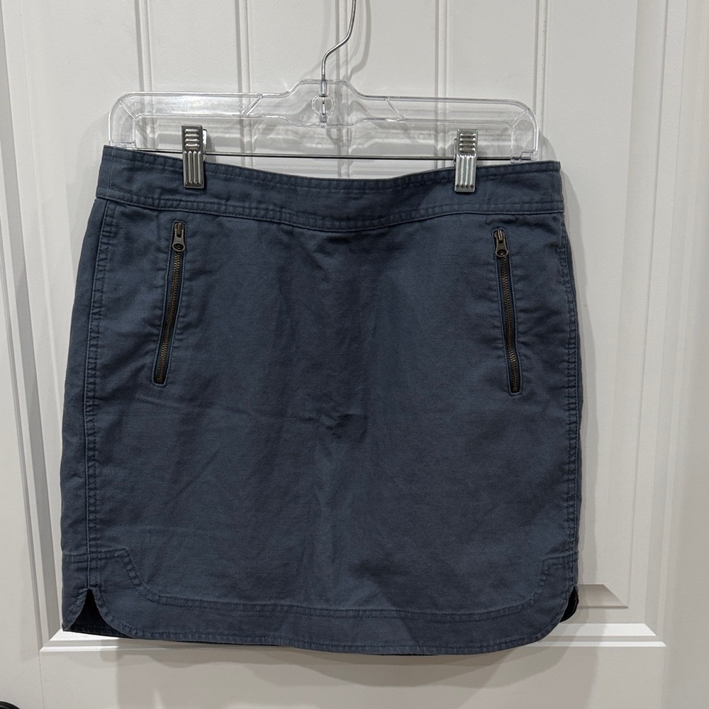 EUC J. Crew Charcoal Mini Skirt with Zipper Accents
